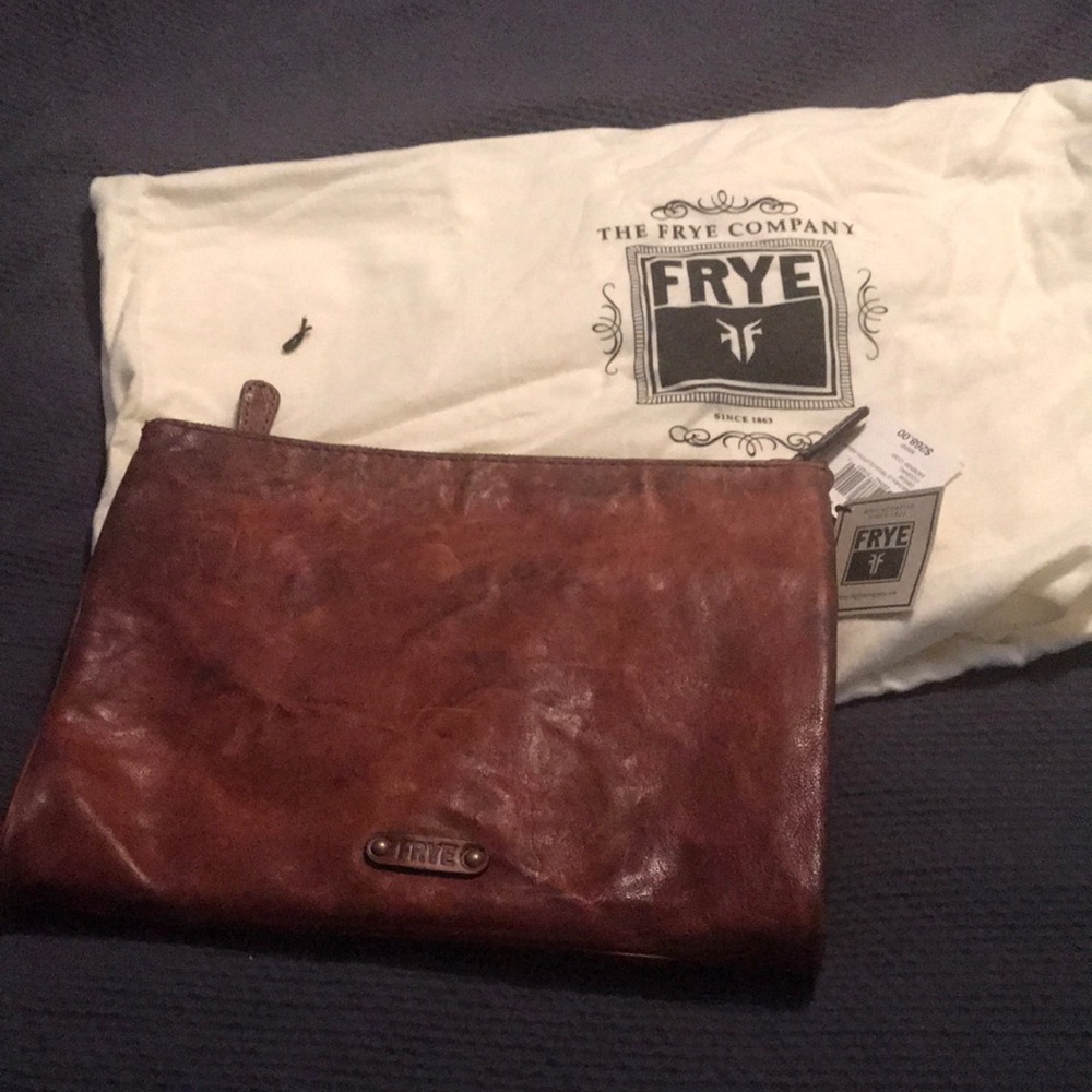 Frye clutch